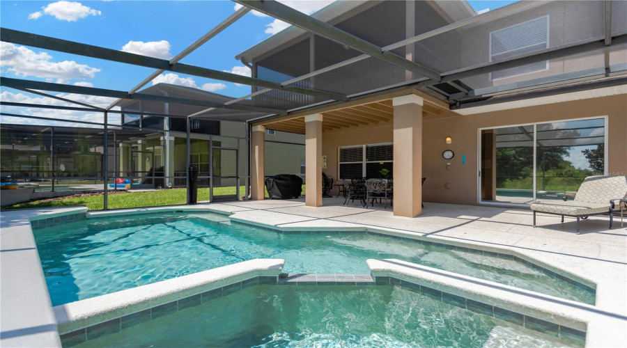 DAVENPORT, Florida 33896, 4 Bedrooms Bedrooms, ,4 BathroomsBathrooms,Residential,For Sale,SUFFOLK,0,MFRTB8401106