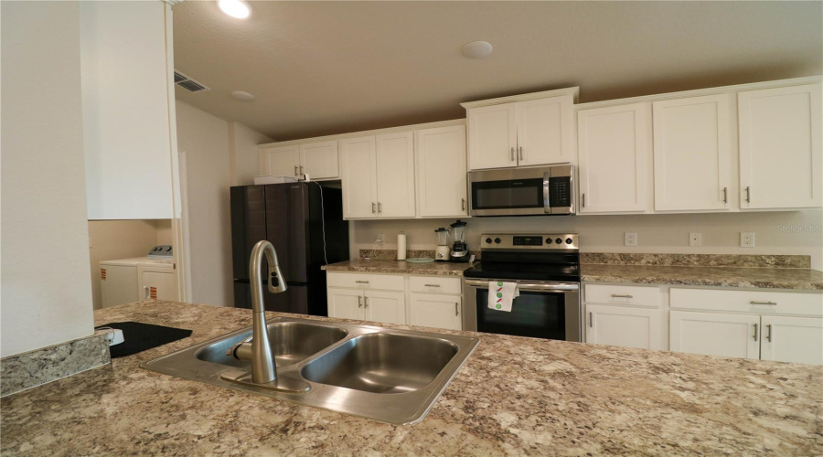 DAVENPORT, Florida 33837, 3 Bedrooms Bedrooms, ,2 BathroomsBathrooms,Residential,For Sale,CITRUS LANDINGS,0,MFRO6321618