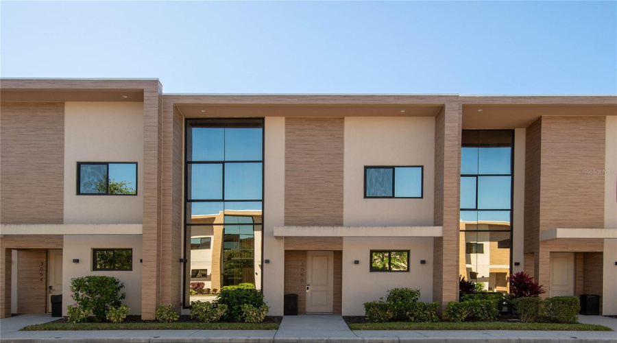 KISSIMMEE, Florida 34747, 4 Bedrooms Bedrooms, ,4 BathroomsBathrooms,Residential,For Sale,ROCKEFELLER,0,MFRO6322145