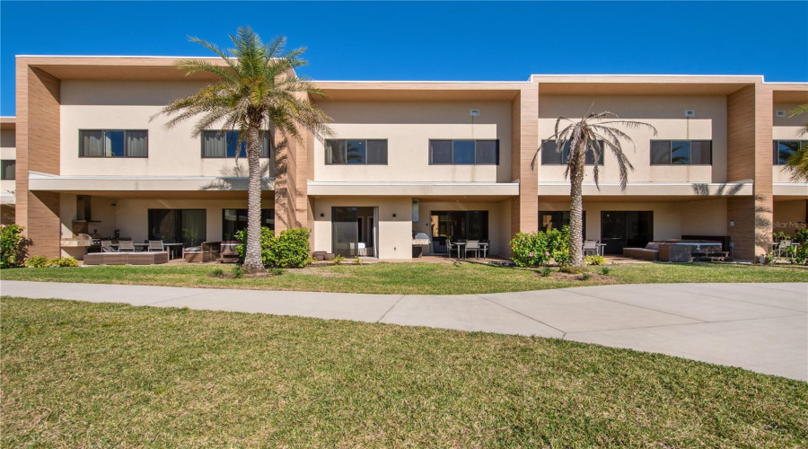 KISSIMMEE, Florida 34747, 4 Bedrooms Bedrooms, ,4 BathroomsBathrooms,Residential,For Sale,ROCKEFELLER,0,MFRO6322145