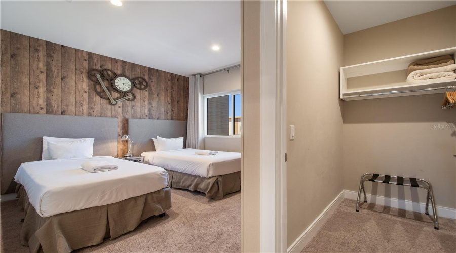 KISSIMMEE, Florida 34747, 4 Bedrooms Bedrooms, ,4 BathroomsBathrooms,Residential,For Sale,ROCKEFELLER,0,MFRO6322145
