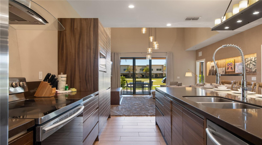 KISSIMMEE, Florida 34747, 4 Bedrooms Bedrooms, ,4 BathroomsBathrooms,Residential,For Sale,ROCKEFELLER,0,MFRO6322145