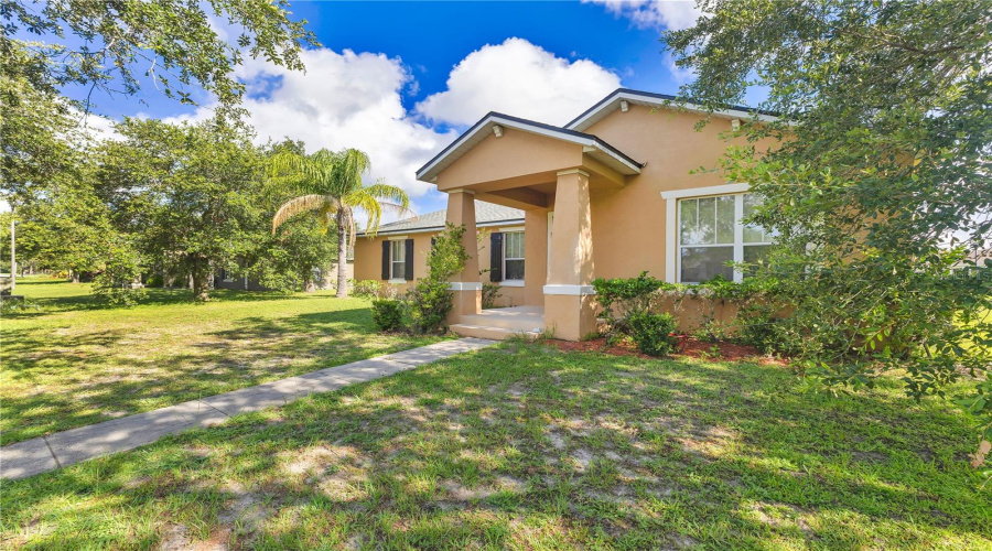 KISSIMMEE, Florida 34746, 3 Bedrooms Bedrooms, ,2 BathroomsBathrooms,Residential,For Sale,GRASMERE VIEW,0,MFRS5129642