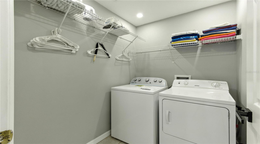 DAVENPORT, Florida 33897, 5 Bedrooms Bedrooms, ,4 BathroomsBathrooms,Residential,For Sale,CORDOVA,0,MFRO6322198