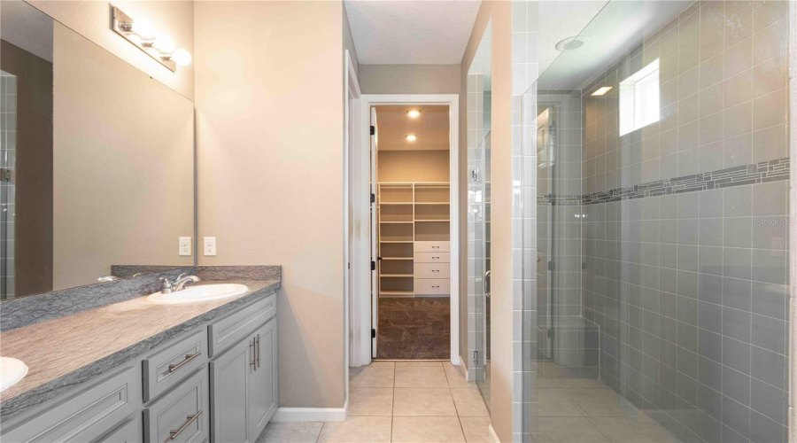 DAVENPORT, Florida 33896, 3 Bedrooms Bedrooms, ,2 BathroomsBathrooms,Residential,For Sale,SUFFOLK,0,MFRO6322022