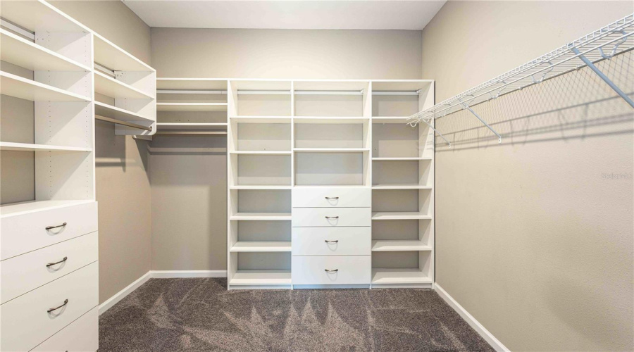 DAVENPORT, Florida 33896, 3 Bedrooms Bedrooms, ,2 BathroomsBathrooms,Residential,For Sale,SUFFOLK,0,MFRO6322022
