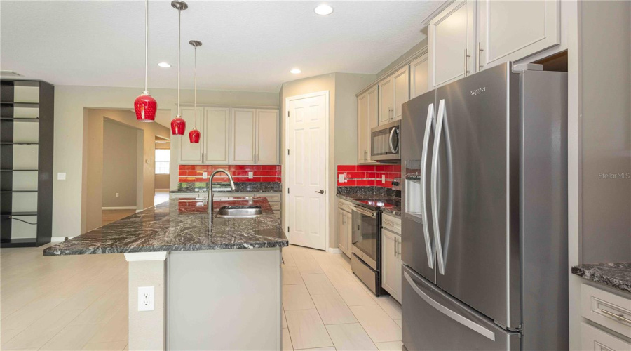 DAVENPORT, Florida 33896, 3 Bedrooms Bedrooms, ,2 BathroomsBathrooms,Residential,For Sale,SUFFOLK,0,MFRO6322022