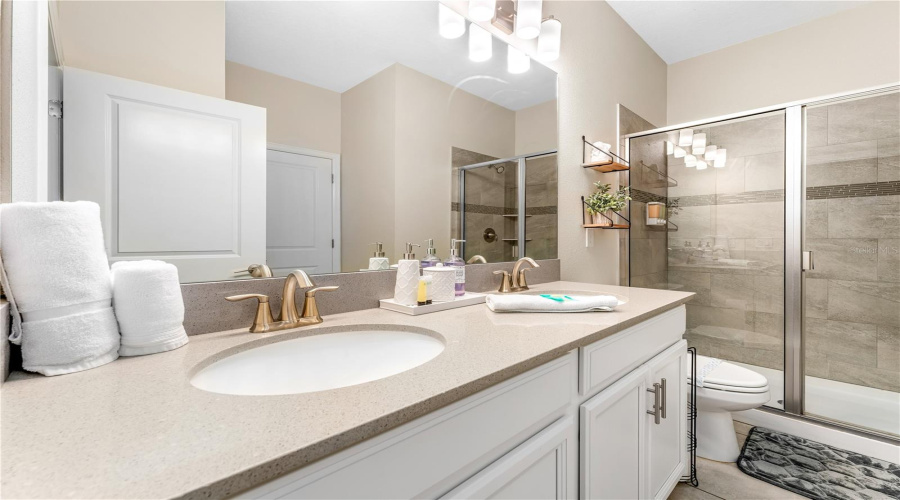 KISSIMMEE, Florida 34746, 8 Bedrooms Bedrooms, ,5 BathroomsBathrooms,Residential,For Sale,FABLE,0,MFRO6322322