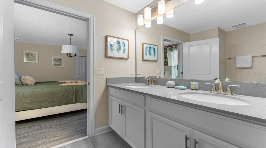 KISSIMMEE, Florida 34746, 8 Bedrooms Bedrooms, ,5 BathroomsBathrooms,Residential,For Sale,FABLE,0,MFRO6322322
