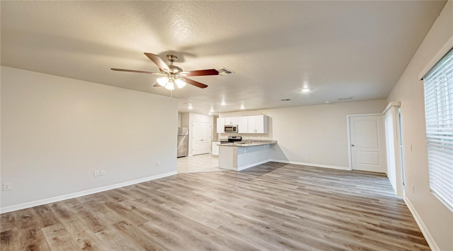 KISSIMMEE, Florida 34746, 3 Bedrooms Bedrooms, ,2 BathroomsBathrooms,Residential,For Sale,SUMMERDALE,0,MFRO6320577