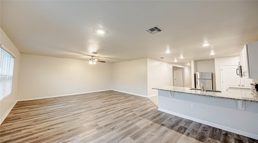 KISSIMMEE, Florida 34746, 3 Bedrooms Bedrooms, ,2 BathroomsBathrooms,Residential,For Sale,SUMMERDALE,0,MFRO6320577