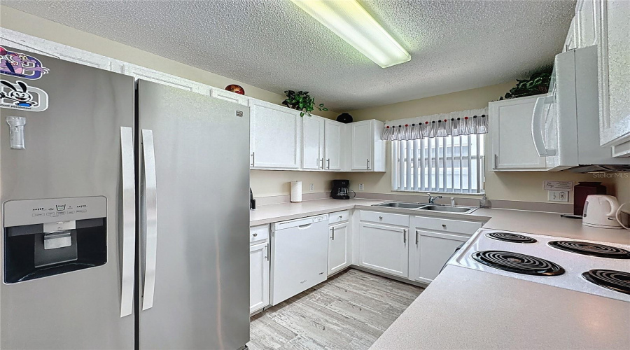 DAVENPORT, Florida 33896, 3 Bedrooms Bedrooms, ,2 BathroomsBathrooms,Residential,For Sale,HOLLINGSHEAD,0,MFRS5129612