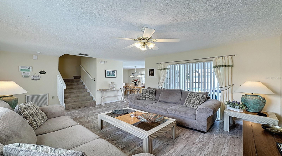 DAVENPORT, Florida 33896, 3 Bedrooms Bedrooms, ,2 BathroomsBathrooms,Residential,For Sale,HOLLINGSHEAD,0,MFRS5129612