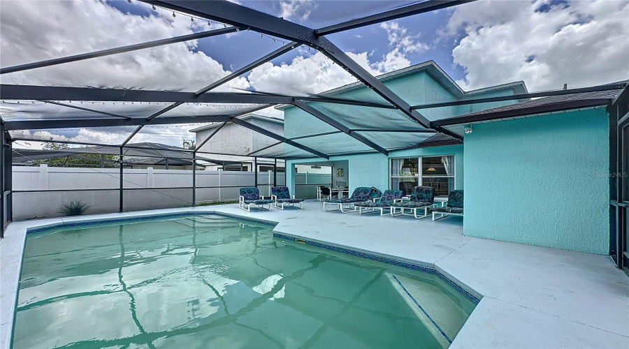 DAVENPORT, Florida 33896, 3 Bedrooms Bedrooms, ,2 BathroomsBathrooms,Residential,For Sale,HOLLINGSHEAD,0,MFRS5129612