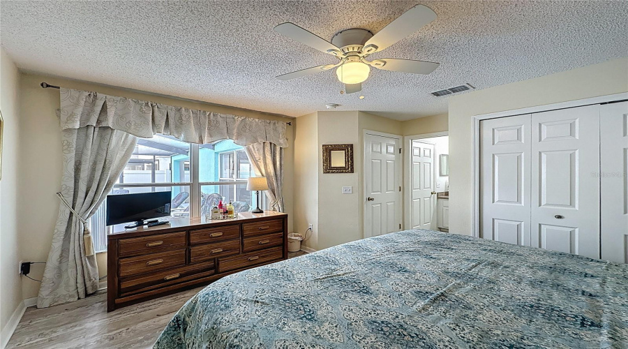 DAVENPORT, Florida 33896, 3 Bedrooms Bedrooms, ,2 BathroomsBathrooms,Residential,For Sale,HOLLINGSHEAD,0,MFRS5129612