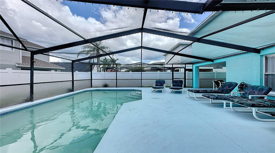 DAVENPORT, Florida 33896, 3 Bedrooms Bedrooms, ,2 BathroomsBathrooms,Residential,For Sale,HOLLINGSHEAD,0,MFRS5129612