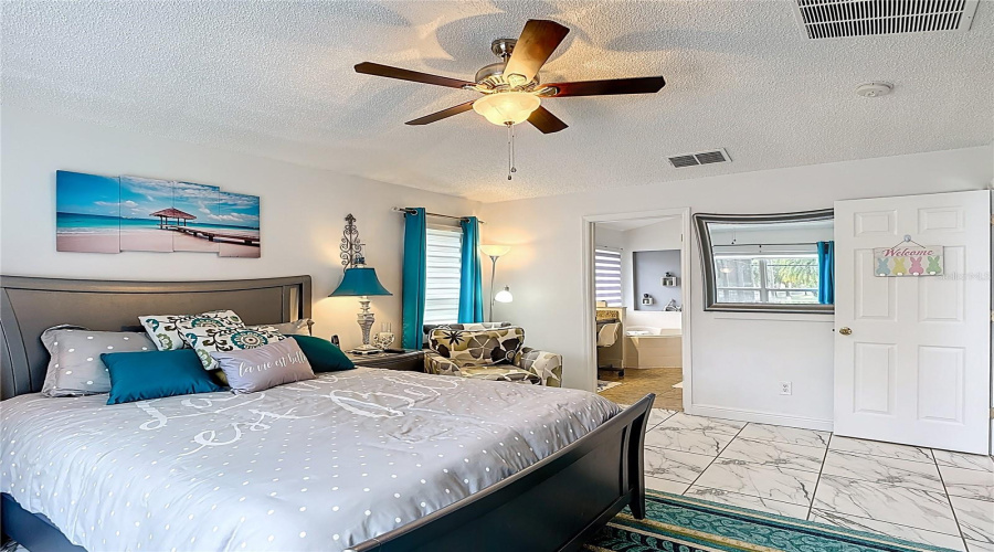 KISSIMMEE, Florida 34746, 4 Bedrooms Bedrooms, ,2 BathroomsBathrooms,Residential,For Sale,CASTAWAY BEACH,0,MFRG5098731
