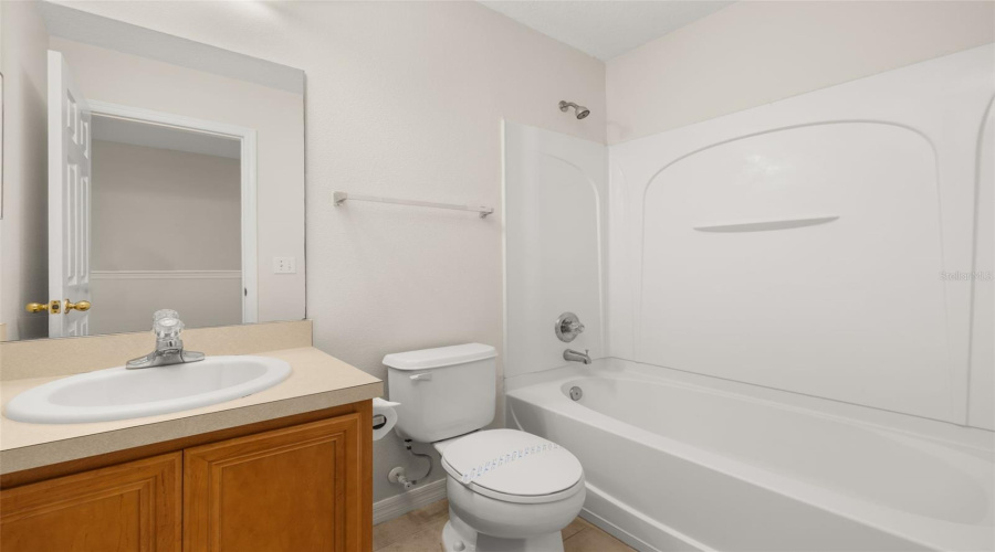 KISSIMMEE, Florida 34747, 3 Bedrooms Bedrooms, ,2 BathroomsBathrooms,Residential,For Sale,LONG ISLAND,0,MFRS5129853