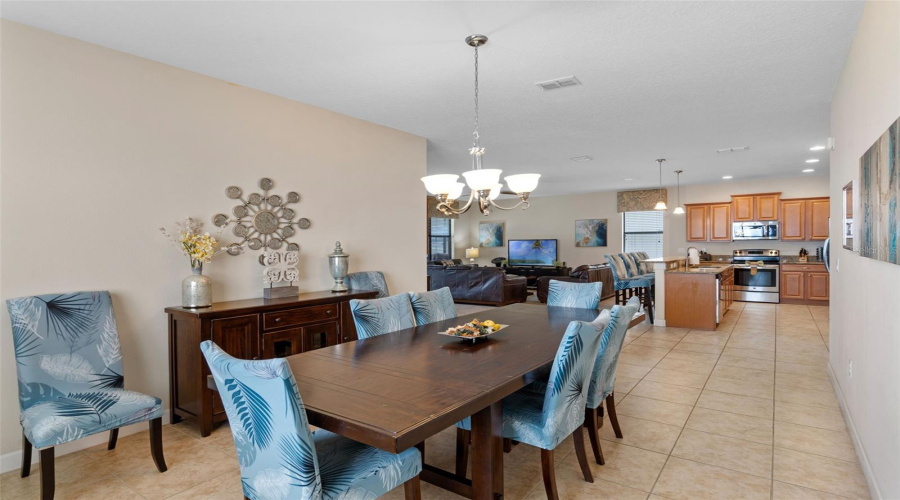 DAVENPORT, Florida 33896, 4 Bedrooms Bedrooms, ,3 BathroomsBathrooms,Residential,For Sale,MOON VALLEY,0,MFRO6322285