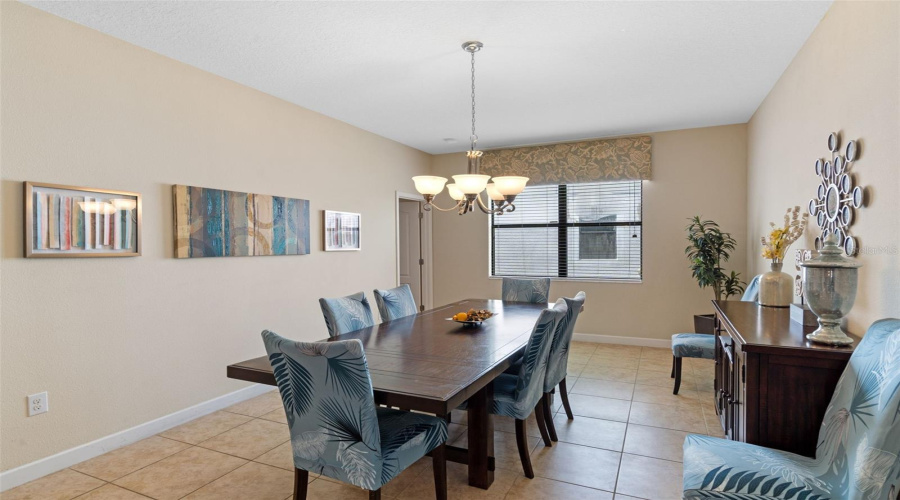 DAVENPORT, Florida 33896, 4 Bedrooms Bedrooms, ,3 BathroomsBathrooms,Residential,For Sale,MOON VALLEY,0,MFRO6322285