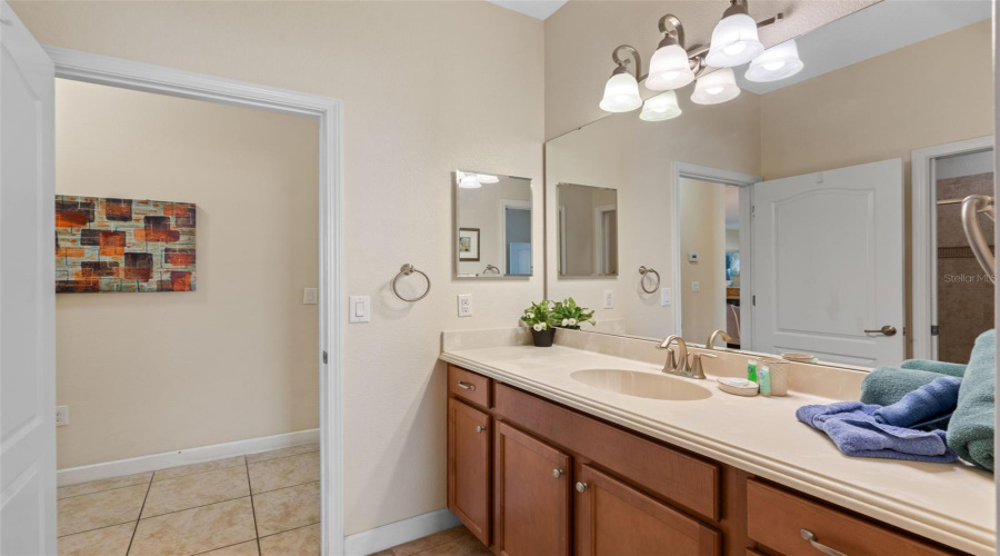 DAVENPORT, Florida 33896, 4 Bedrooms Bedrooms, ,3 BathroomsBathrooms,Residential,For Sale,MOON VALLEY,0,MFRO6322285