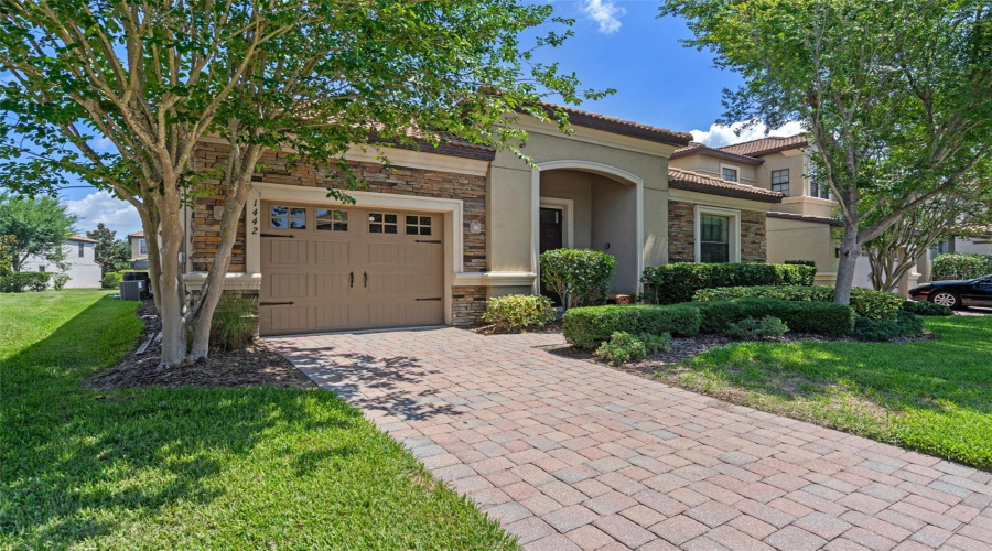 DAVENPORT, Florida 33896, 4 Bedrooms Bedrooms, ,3 BathroomsBathrooms,Residential,For Sale,MOON VALLEY,0,MFRO6322285