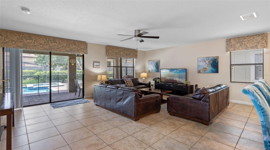 DAVENPORT, Florida 33896, 4 Bedrooms Bedrooms, ,3 BathroomsBathrooms,Residential,For Sale,MOON VALLEY,0,MFRO6322285