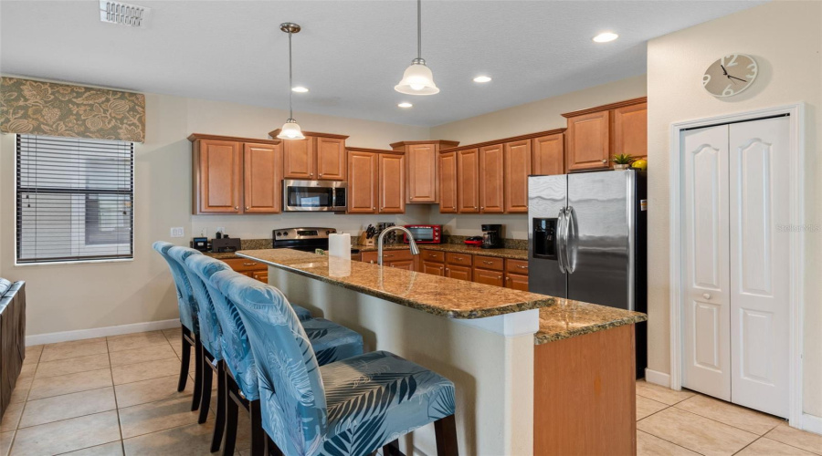 DAVENPORT, Florida 33896, 4 Bedrooms Bedrooms, ,3 BathroomsBathrooms,Residential,For Sale,MOON VALLEY,0,MFRO6322285