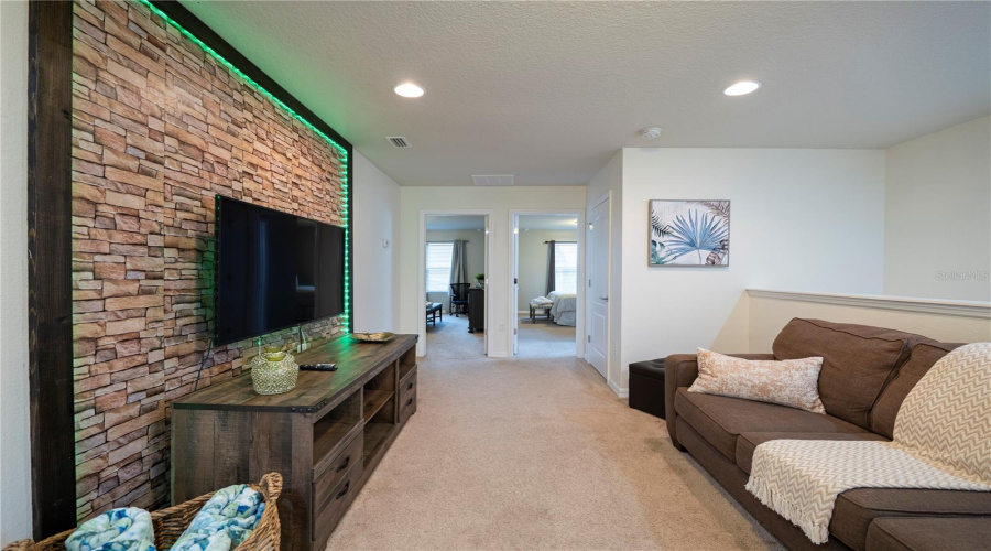 2nd Floor Loft
