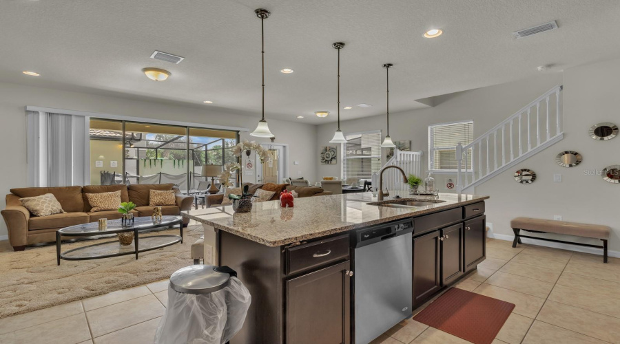 KISSIMMEE, Florida 34747, 5 Bedrooms Bedrooms, ,4 BathroomsBathrooms,Residential,For Sale,MAJORCA,0,MFRO6322434