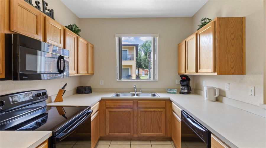 KISSIMMEE, Florida 34746, 4 Bedrooms Bedrooms, ,3 BathroomsBathrooms,Residential,For Sale,CAMARO,0,MFRS5129876