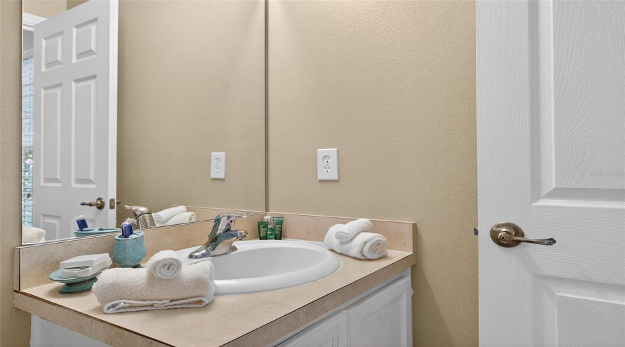 KISSIMMEE, Florida 34746, 4 Bedrooms Bedrooms, ,3 BathroomsBathrooms,Residential,For Sale,BALENO,0,MFRO6322283