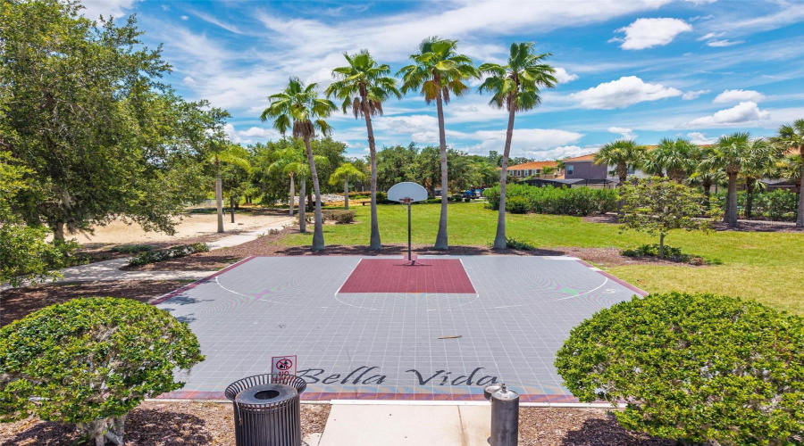 KISSIMMEE, Florida 34746, 4 Bedrooms Bedrooms, ,3 BathroomsBathrooms,Residential,For Sale,BALENO,0,MFRO6322283
