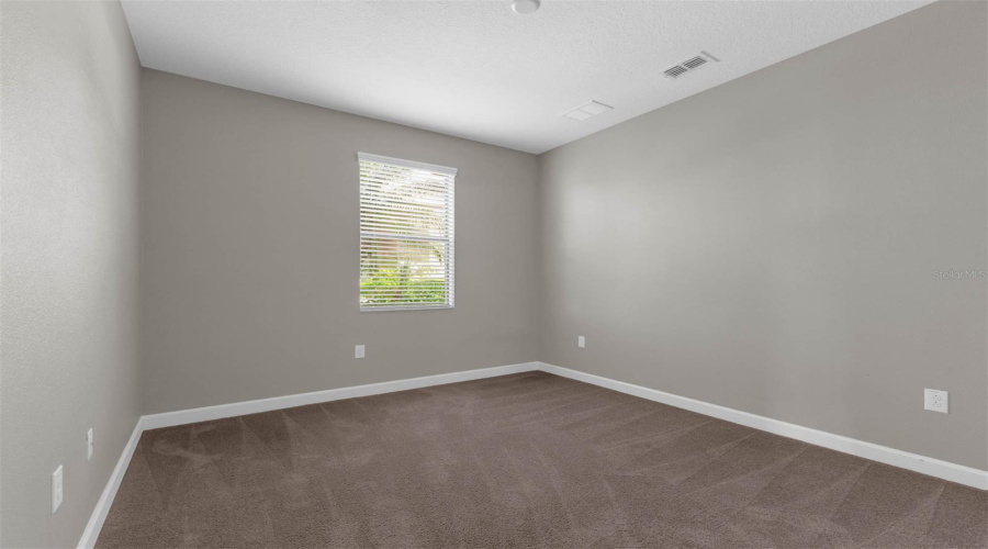 DAVENPORT, Florida 33896, 2 Bedrooms Bedrooms, ,2 BathroomsBathrooms,Residential,For Sale,AZALEA SANDS,0,MFRO6321934
