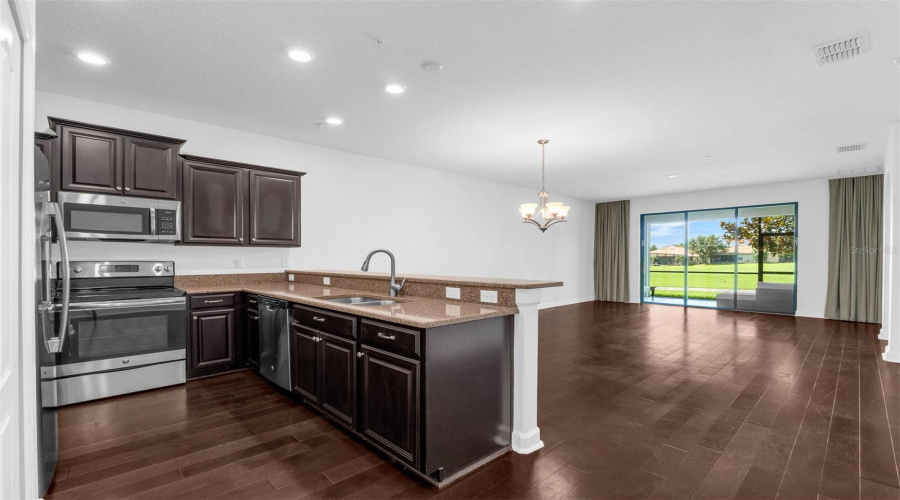 DAVENPORT, Florida 33896, 2 Bedrooms Bedrooms, ,2 BathroomsBathrooms,Residential,For Sale,AZALEA SANDS,0,MFRO6321934