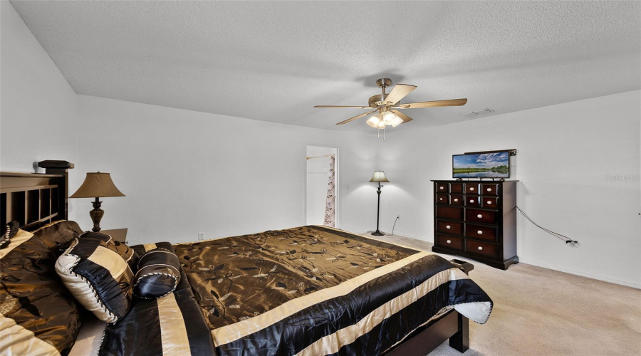 DAVENPORT, Florida 33837, 4 Bedrooms Bedrooms, ,2 BathroomsBathrooms,Residential,For Sale,WINSOR,0,MFRO6322645