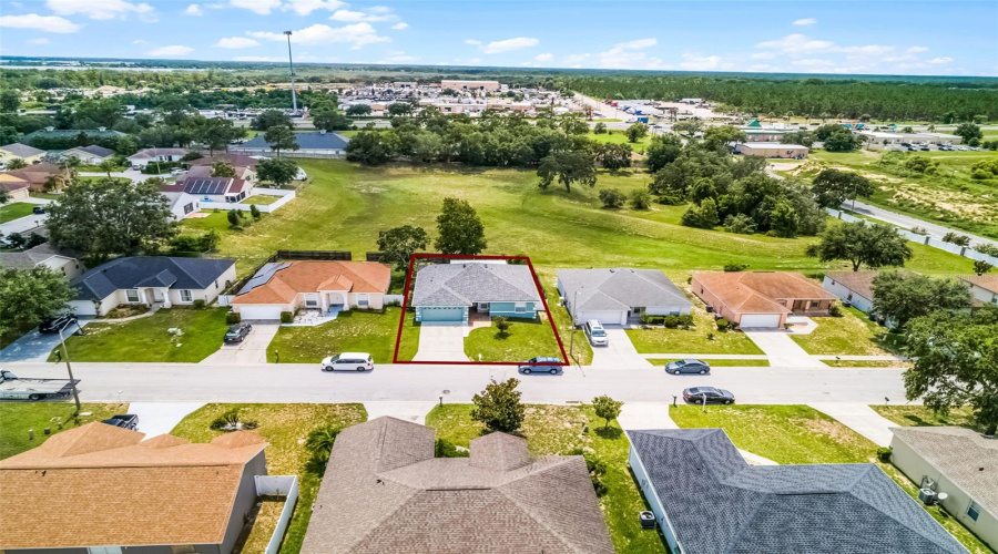 DAVENPORT, Florida 33837, 4 Bedrooms Bedrooms, ,2 BathroomsBathrooms,Residential,For Sale,WINSOR,0,MFRO6322645