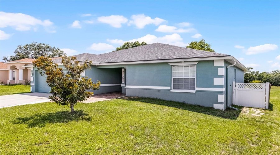 DAVENPORT, Florida 33837, 4 Bedrooms Bedrooms, ,2 BathroomsBathrooms,Residential,For Sale,WINSOR,0,MFRO6322645