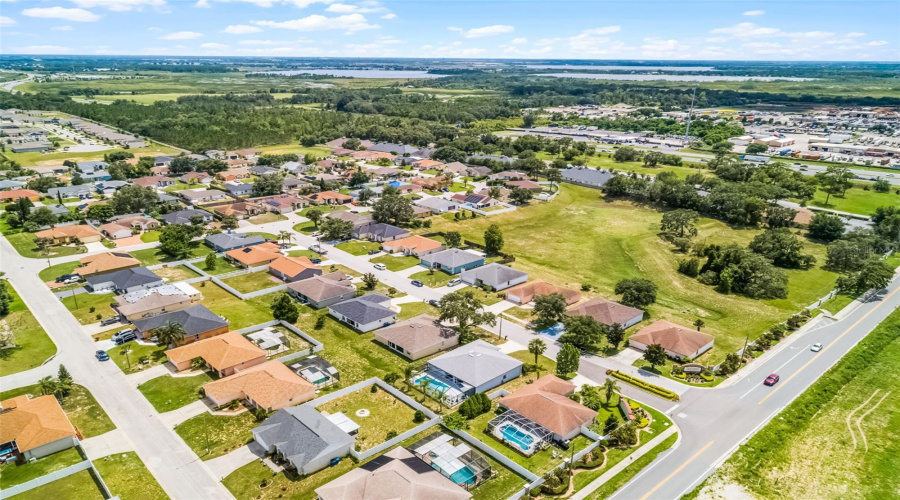 DAVENPORT, Florida 33837, 4 Bedrooms Bedrooms, ,2 BathroomsBathrooms,Residential,For Sale,WINSOR,0,MFRO6322645