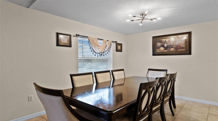 DAVENPORT, Florida 33837, 4 Bedrooms Bedrooms, ,2 BathroomsBathrooms,Residential,For Sale,WINSOR,0,MFRO6322645
