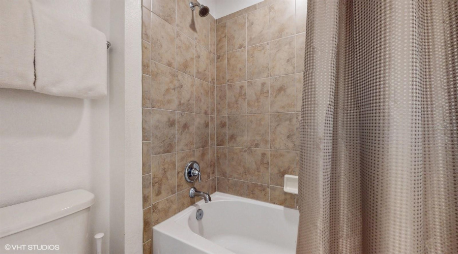 KISSIMMEE, Florida 34747, 5 Bedrooms Bedrooms, ,4 BathroomsBathrooms,Residential,For Sale,GENEVE,0,MFRO6319533