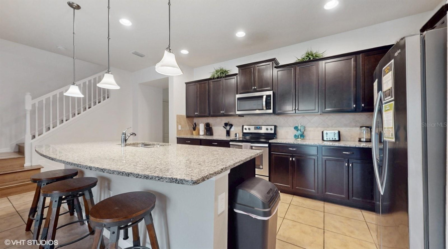 KISSIMMEE, Florida 34747, 5 Bedrooms Bedrooms, ,4 BathroomsBathrooms,Residential,For Sale,GENEVE,0,MFRO6319533