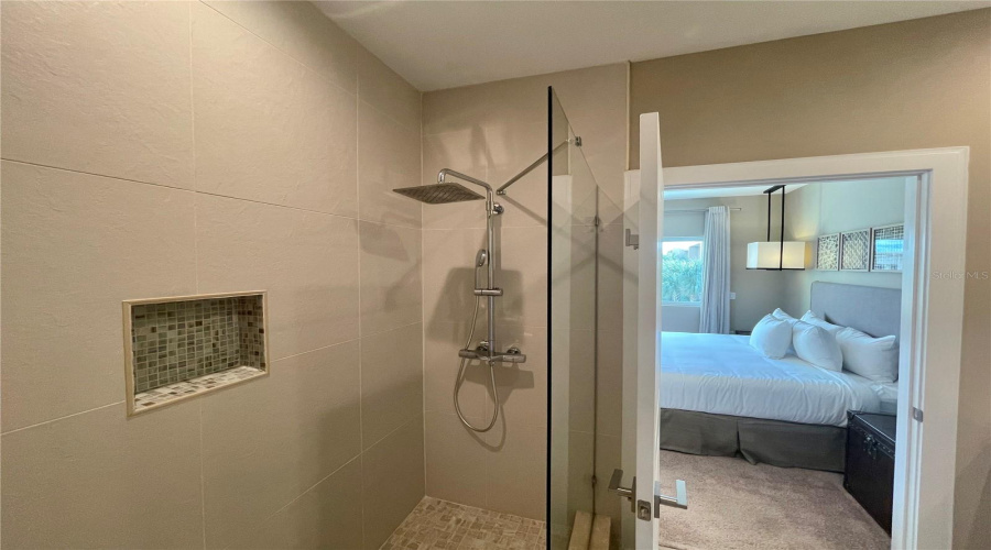 KISSIMMEE, Florida 34747, 4 Bedrooms Bedrooms, ,4 BathroomsBathrooms,Residential,For Sale,BROOKLYN,0,MFRO6322361
