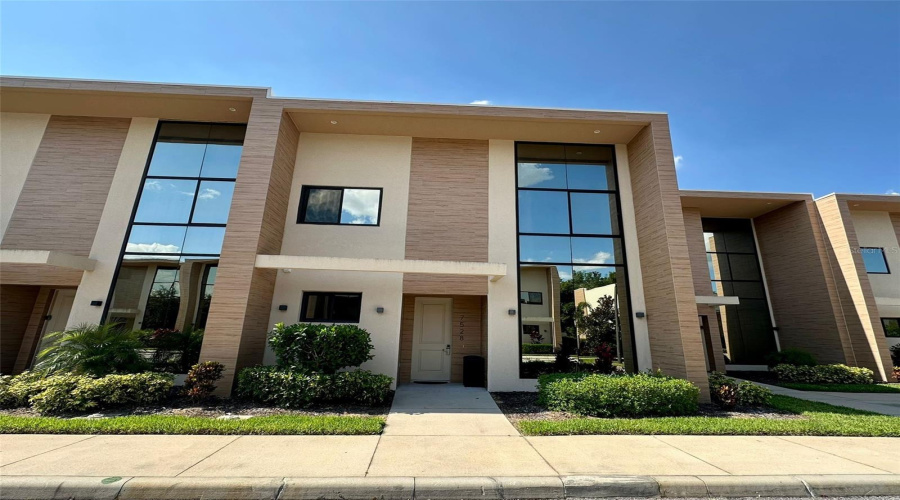 KISSIMMEE, Florida 34747, 4 Bedrooms Bedrooms, ,4 BathroomsBathrooms,Residential,For Sale,BROOKLYN,0,MFRO6322361