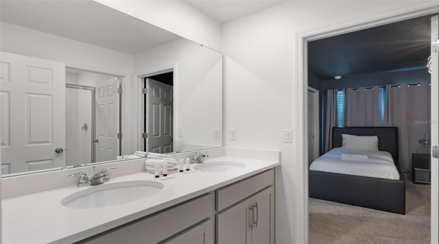 KISSIMMEE, Florida 34747, 6 Bedrooms Bedrooms, ,4 BathroomsBathrooms,Residential,For Sale,COCONUT BREEZE,0,MFRO6322168