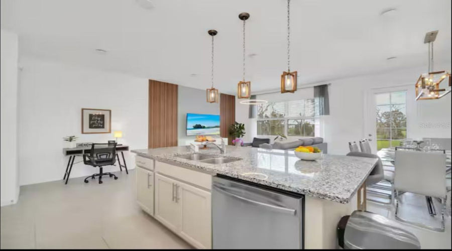 DAVENPORT, Florida 33896, 3 Bedrooms Bedrooms, ,2 BathroomsBathrooms,Residential,For Sale,LONGBOAT,0,MFRS5129861