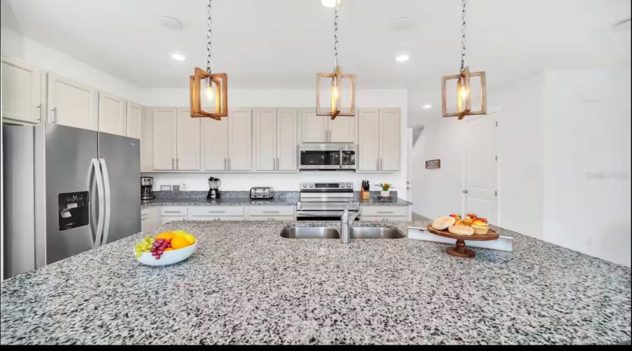 DAVENPORT, Florida 33896, 3 Bedrooms Bedrooms, ,2 BathroomsBathrooms,Residential,For Sale,LONGBOAT,0,MFRS5129861