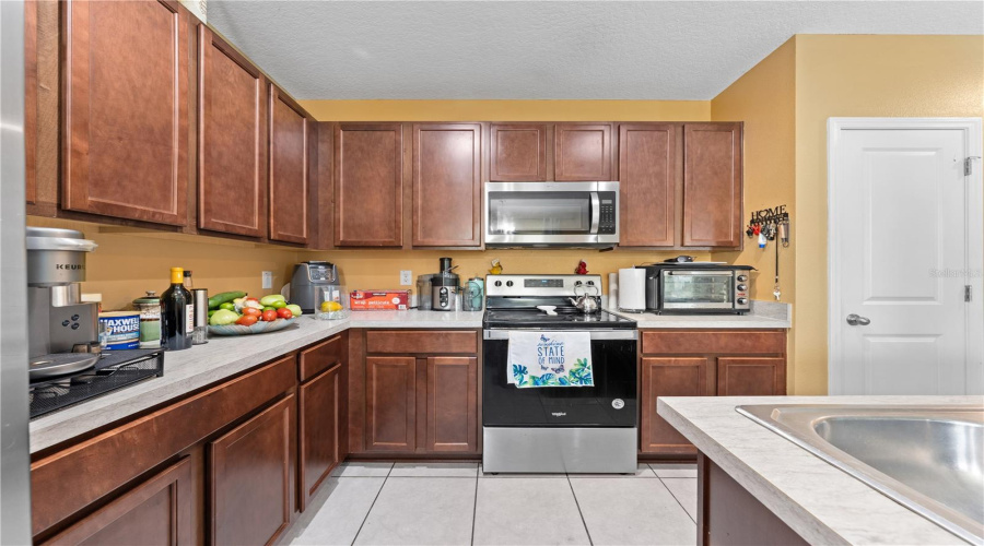 DAVENPORT, Florida 33837, 4 Bedrooms Bedrooms, ,2 BathroomsBathrooms,Residential,For Sale,JEFFERSON,0,MFRS5129936
