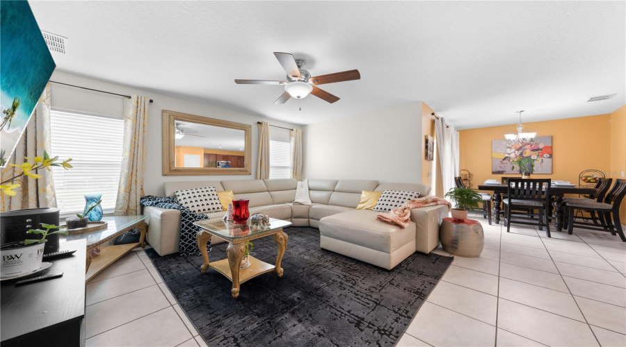 DAVENPORT, Florida 33837, 4 Bedrooms Bedrooms, ,2 BathroomsBathrooms,Residential,For Sale,JEFFERSON,0,MFRS5129936