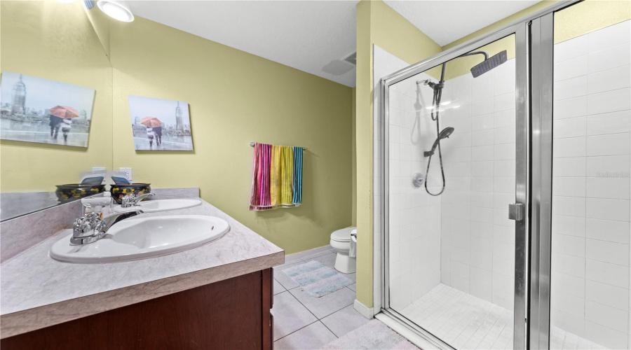 DAVENPORT, Florida 33837, 4 Bedrooms Bedrooms, ,2 BathroomsBathrooms,Residential,For Sale,JEFFERSON,0,MFRS5129936
